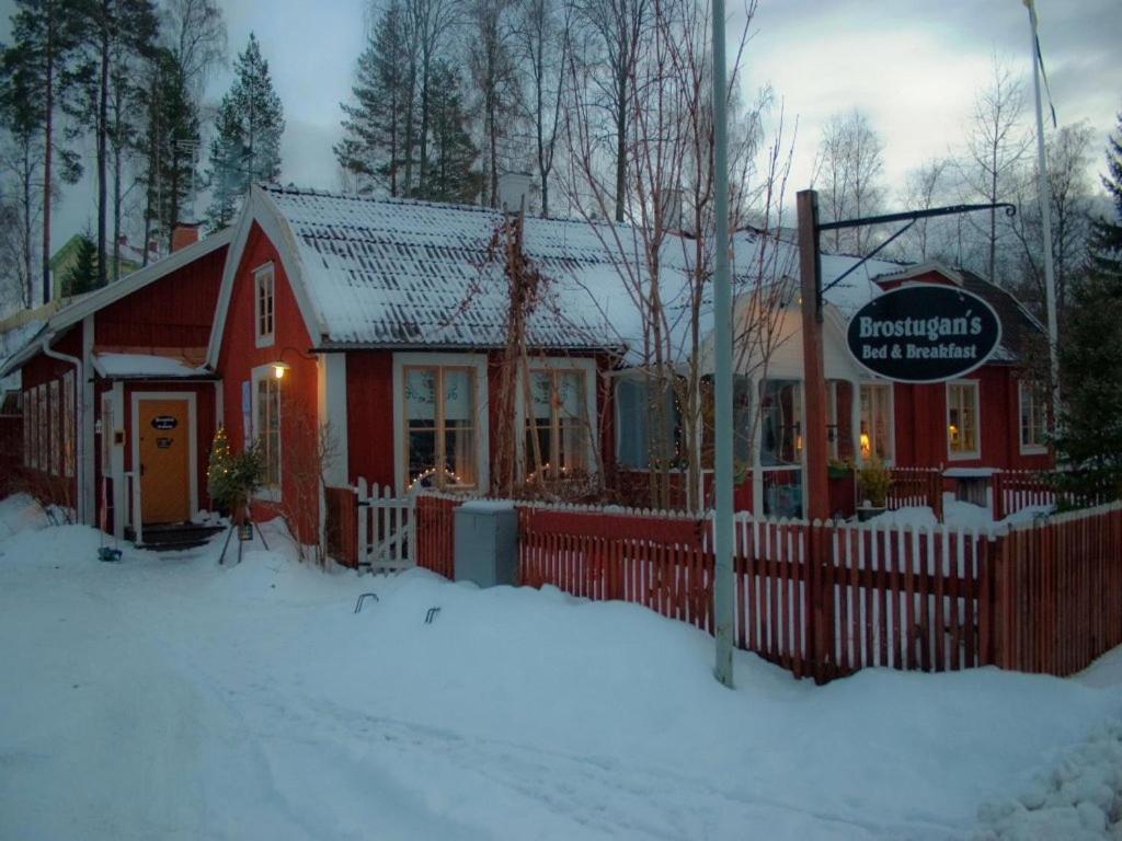 Brostugans Bed & Breakfast Йервсё Экстерьер фото